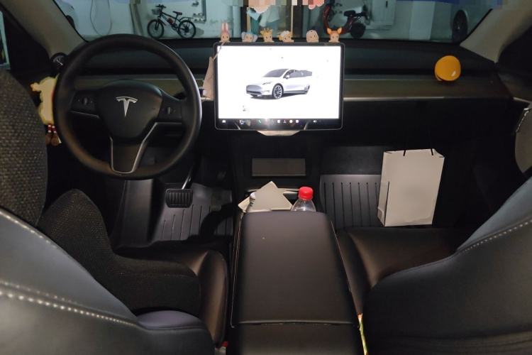 Used Tesla Model Y 2022 Revised Version Rear-Wheel Drive Center Console