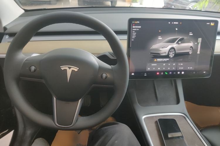 Used Tesla Model Y 2022 Revised Version Rear-Wheel Drive Center Console
