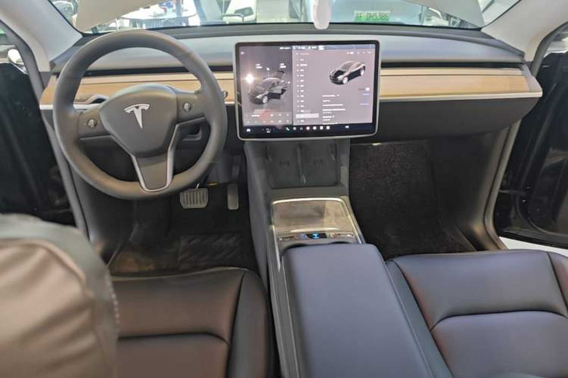 Used Tesla Model Y 2022 Revised Version Rear-Wheel Drive Center Console