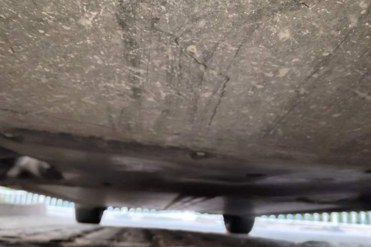 Used Tesla Model Y 2022 Long-Range All-Wheel-Drive Version Chassis Front