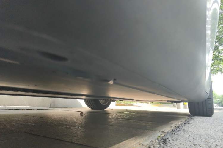 Used Tesla Model Y 2022 Rear-Wheel-Drive Version Chassis Rear Right