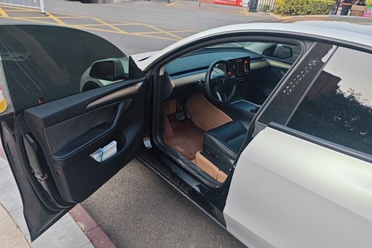 Used Tesla Model Y 2022 Rear-Wheel-Drive Version Driver Seat