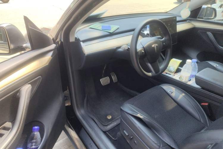 Used Tesla Model Y 2022 Performance High-Performance All-Wheel-Drive Version Driver Seat