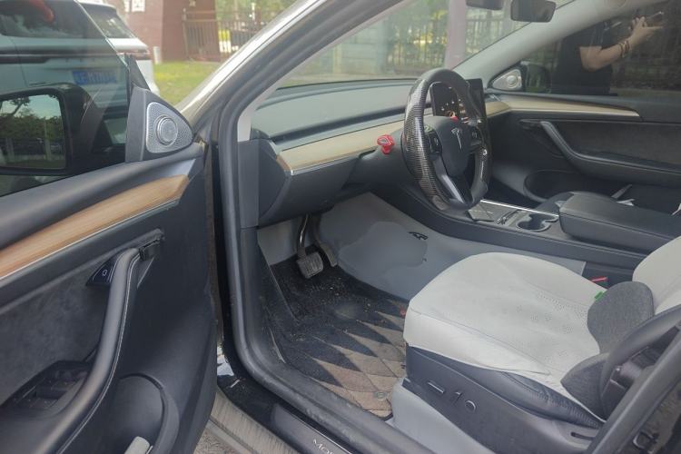 Used Tesla Model Y 2022 Revised Version Rear-Wheel Drive Driver Seat