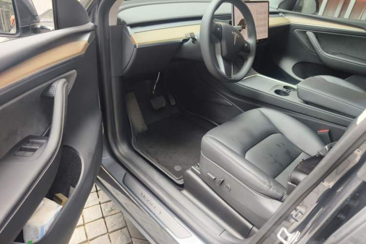 Used Tesla Model Y 2022 Revised Version Rear-Wheel Drive Driver Seat