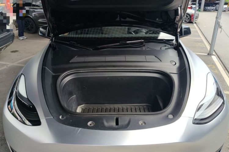 Used Tesla Model Y 2022 Rear-Wheel-Drive Version Engine Bay