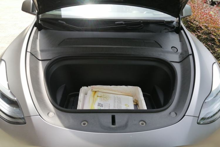Used Tesla Model Y 2022 Rear-Wheel-Drive Version Engine Bay