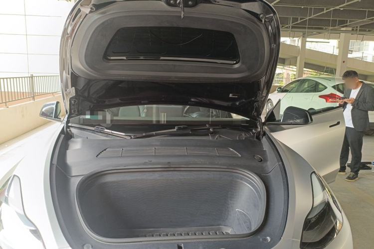 Used Tesla Model Y 2022 Rear-Wheel-Drive Version Engine Bay