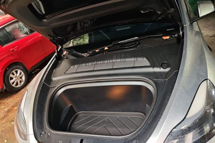Used Tesla Model Y 2022 Revised Version Rear-Wheel Drive Engine Bay