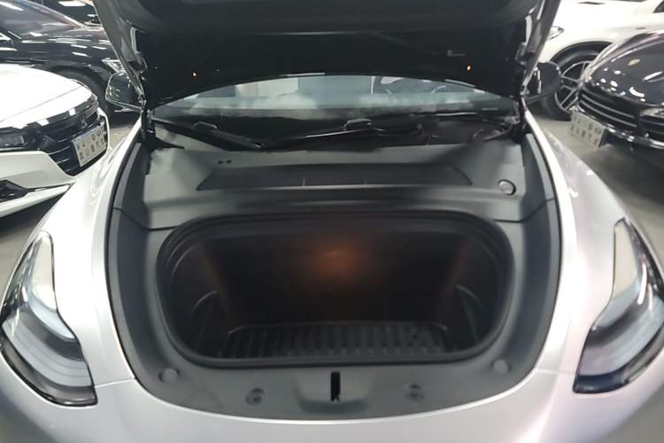 Used Tesla Model Y 2022 Revised Version Rear-Wheel Drive Engine Bay