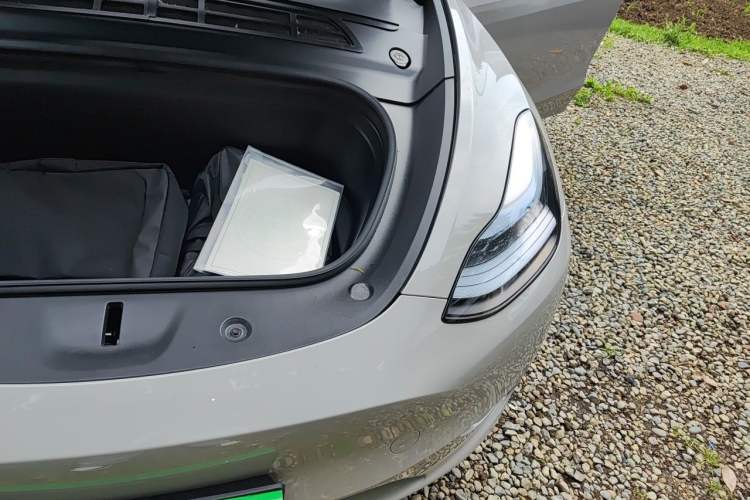 Used Tesla Model Y 2022 Revised Version Rear-Wheel Drive Engine Bay Left