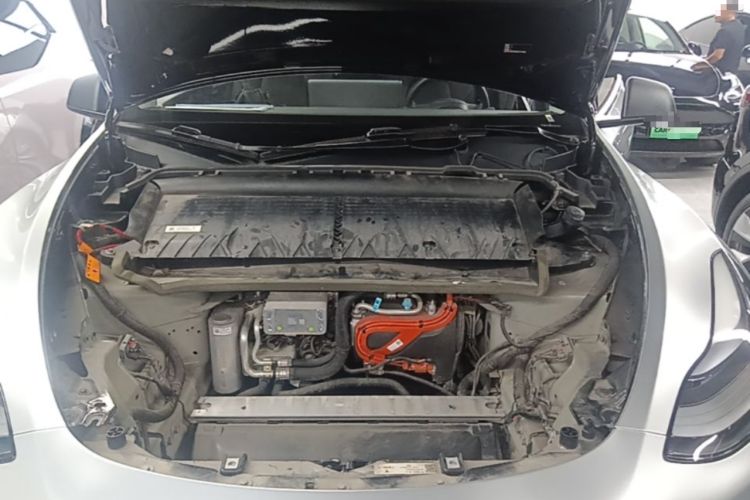 Used Tesla Model Y 2022 Rear-Wheel-Drive Version Engine Bay