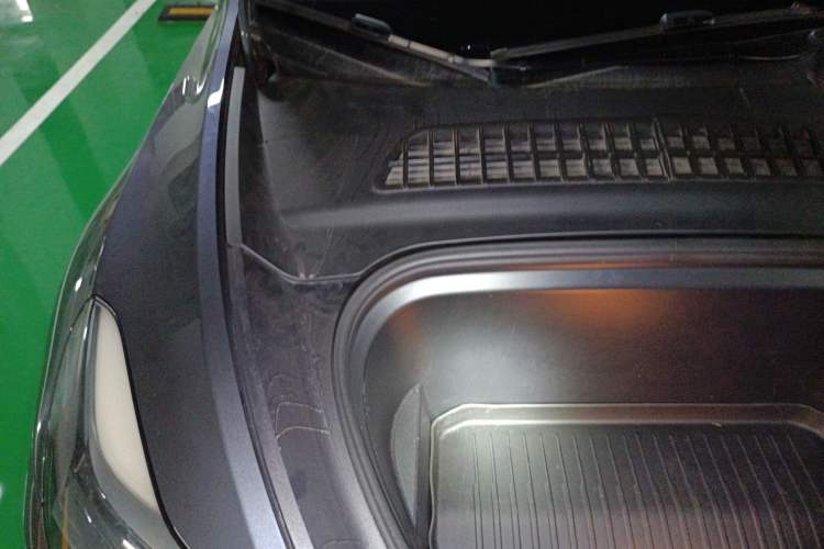 Used Tesla Model Y 2022 Performance High-Performance All-Wheel-Drive Version Engine Bay Right