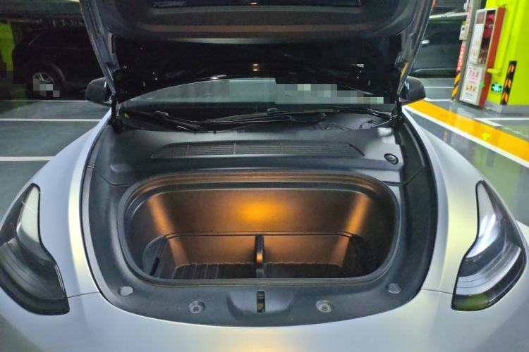 Used Tesla Model Y 2022 Rear-Wheel-Drive Version Engine Bay