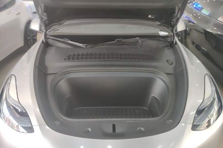 Used Tesla Model Y 2022 Revised Version Rear-Wheel Drive Engine Bay