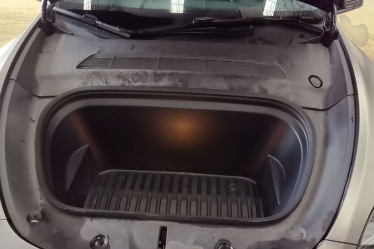 Used Tesla Model Y 2022 Rear-Wheel-Drive Version Engine Bay