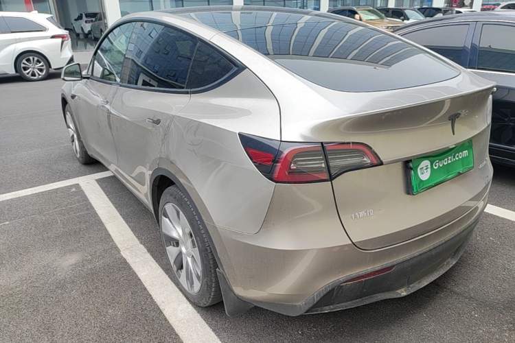Used Tesla Model Y 2022 Revised Version Rear-Wheel Drive Exterior 2