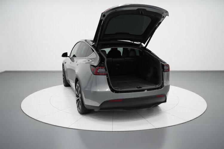 Used Tesla Model Y 2022 Revised Version Long-Range All-Wheel Drive Exterior 2