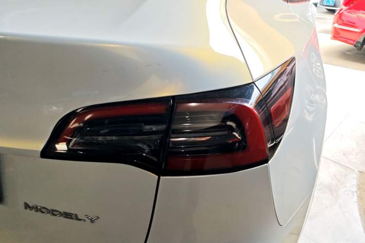 Used Tesla Model Y 2022 Rear-Wheel-Drive Version Exterior 3