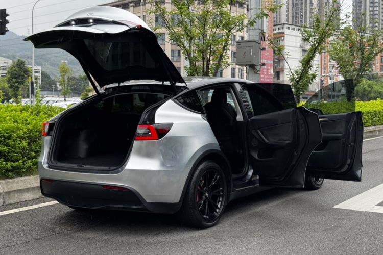 Used Tesla Model Y 2022 Revised Version Rear-Wheel Drive Exterior 3