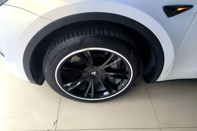 Used Tesla Model Y 2022 Revised Version Rear-Wheel Drive Exterior 4
