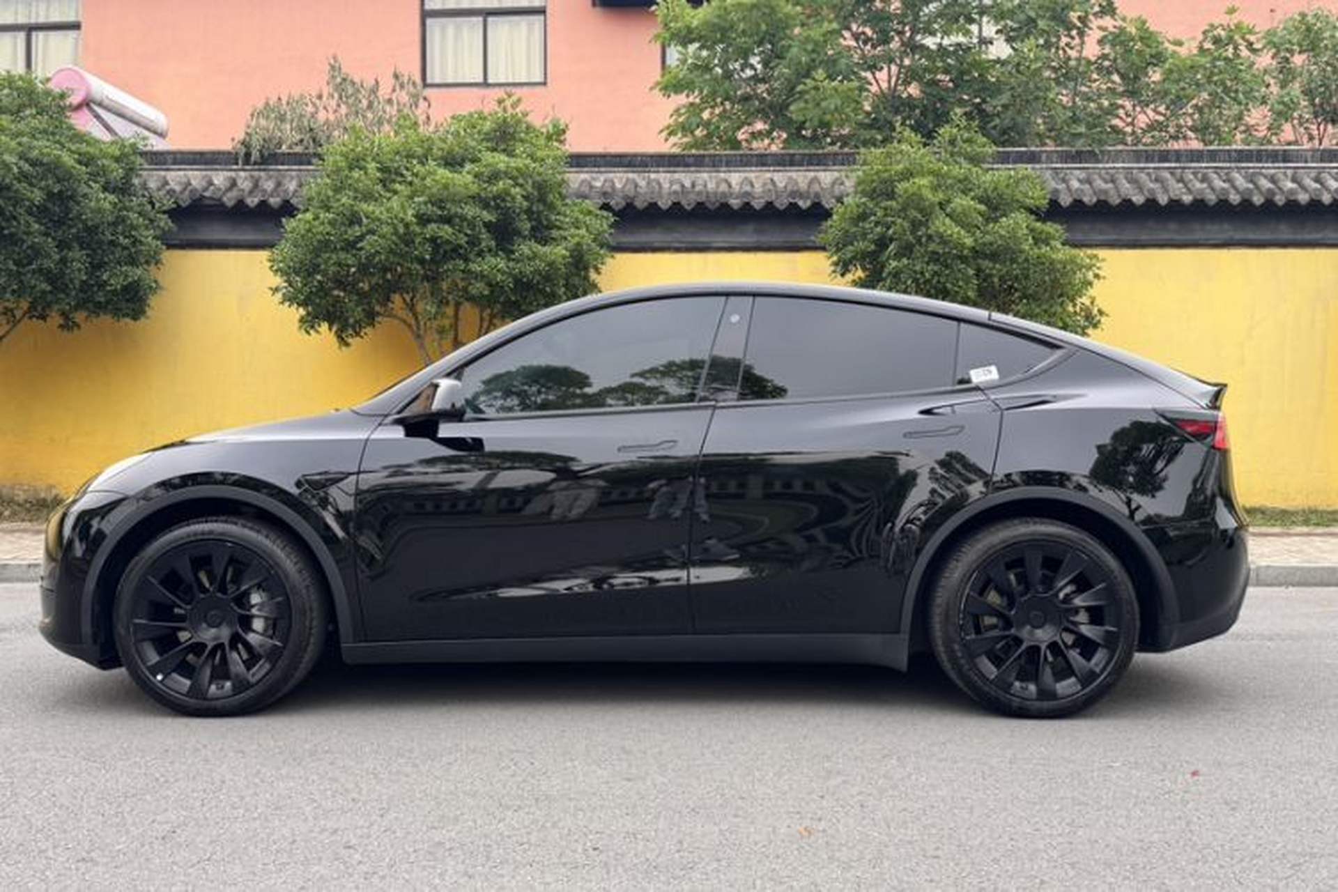 Used Tesla Model Y 2022 Rear-Wheel-Drive Version Exterior 5