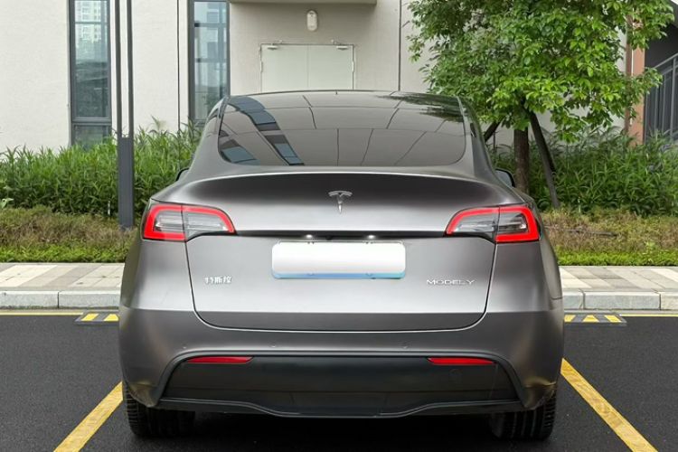 Used Tesla Model Y 2022 Rear-Wheel-Drive Version Exterior 8