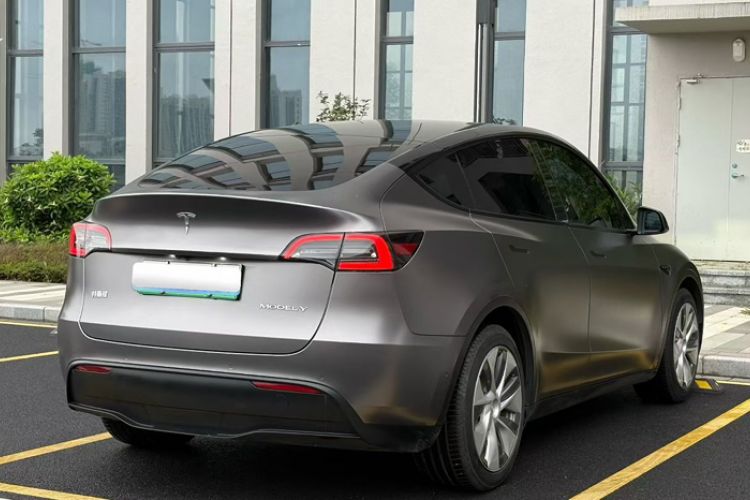 Used Tesla Model Y 2022 Rear-Wheel-Drive Version Exterior 9