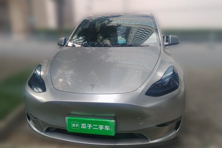 Used Tesla Model Y 2022 Long-Range All-Wheel-Drive Version Front