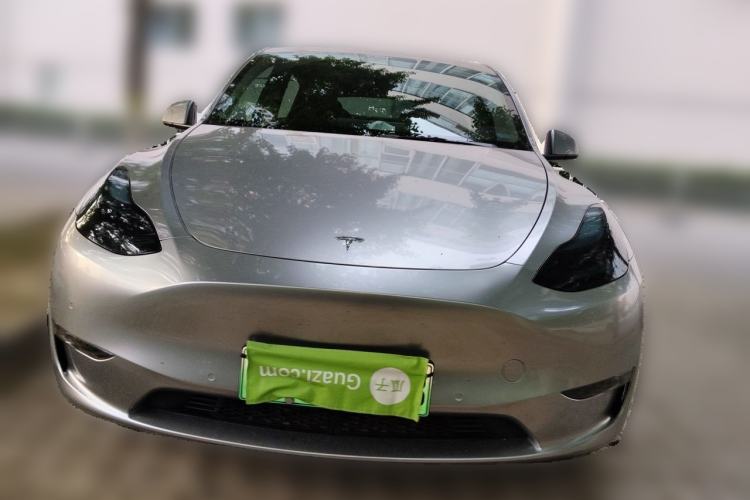 Used Tesla Model Y 2022 Long-Range All-Wheel-Drive Version Front