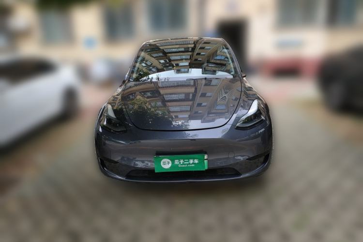 Used Tesla Model Y 2022 Rear-Wheel-Drive Version Front