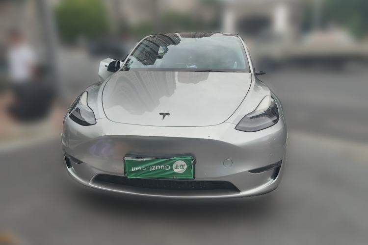 Used Tesla Model Y 2022 Long-Range All-Wheel-Drive Version Front