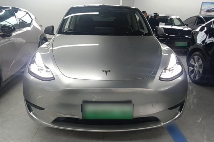 Used Tesla Model Y 2022 Rear-Wheel-Drive Version Front