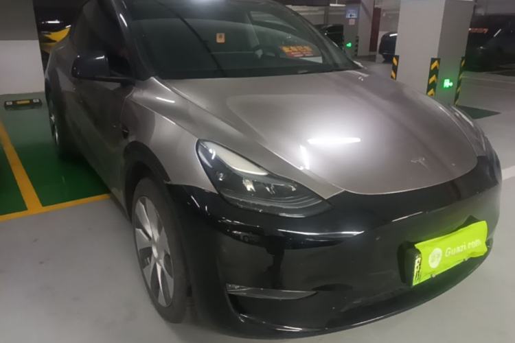 Used Tesla Model Y 2022 Revised Version Long-Range All-Wheel Drive Front Right 45 Deg