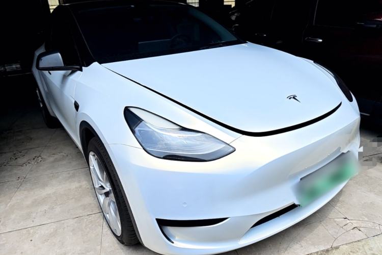 Used Tesla Model Y 2022 Rear-Wheel-Drive Version Front Right 45 Deg