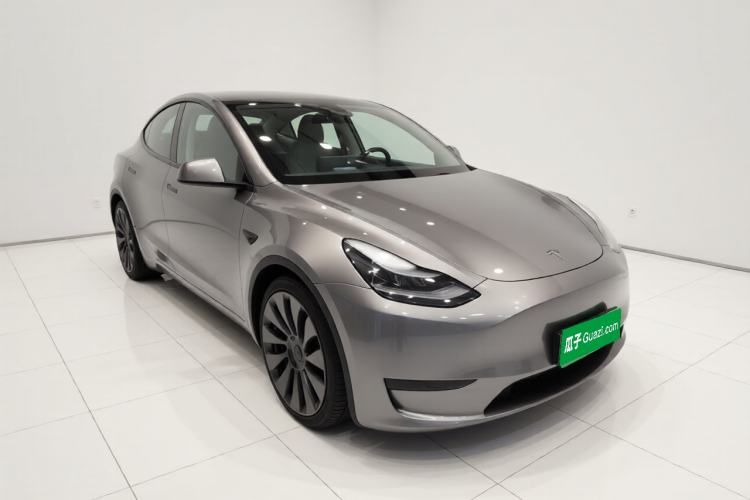 Used Tesla Model Y 2022 Performance High-Performance All-Wheel-Drive Version Front Right 45 Deg