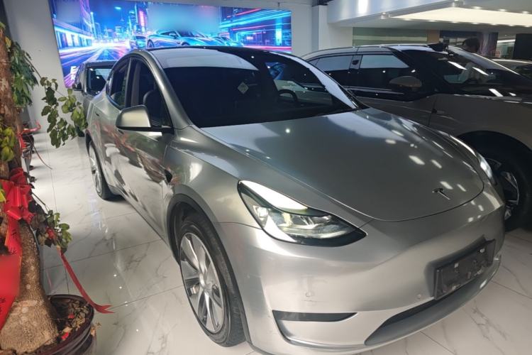 Used Tesla Model Y 2022 Revised Version Rear-Wheel Drive Front Right 45 Deg