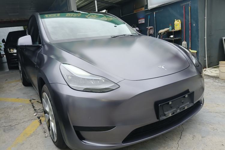 Used Tesla Model Y 2022 Rear-Wheel-Drive Version Front Right 45 Deg