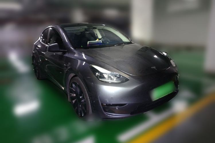 Used Tesla Model Y 2022 Performance High-Performance All-Wheel-Drive Version Front Right 45 Deg