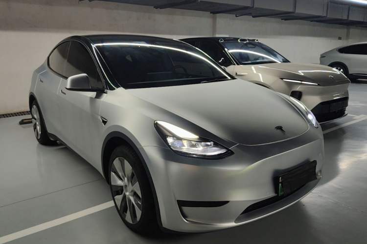 Used Tesla Model Y 2022 Revised Version Rear-Wheel Drive Front Right 45 Deg