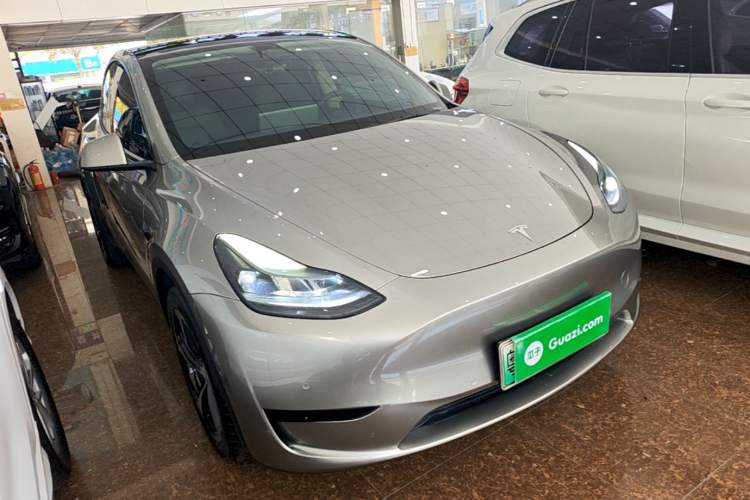 Used Tesla Model Y 2022 Revised Version Rear-Wheel Drive Front Right 45 Deg
