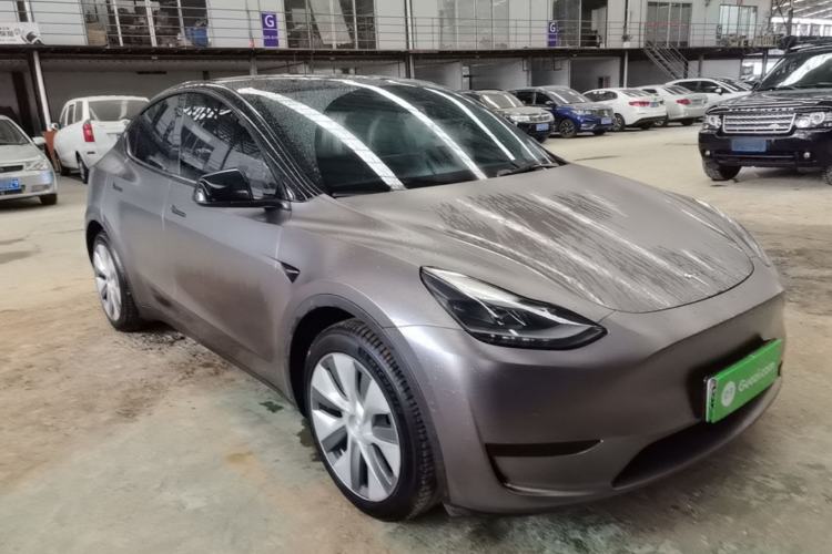 Used Tesla Model Y 2022 Rear-Wheel-Drive Version Front Right 45 Deg