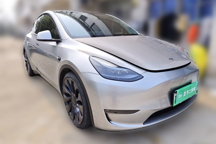 Used Tesla Model Y 2022 Performance High-Performance All-Wheel-Drive Version Front Right 45 Deg
