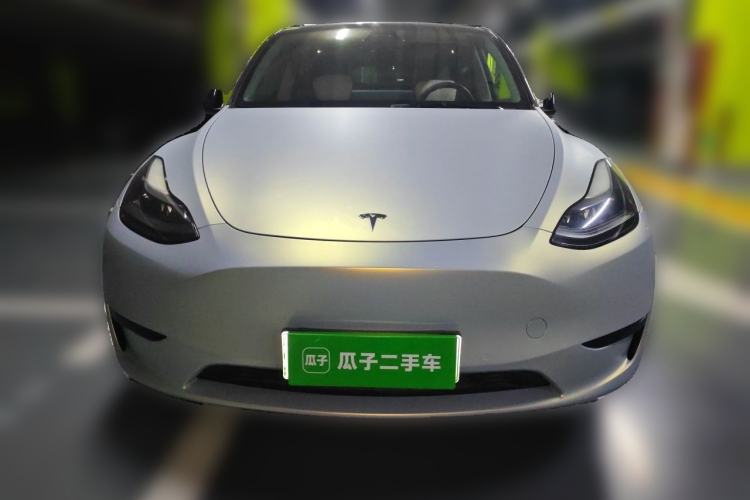 Used Tesla Model Y 2022 Rear-Wheel-Drive Version Front