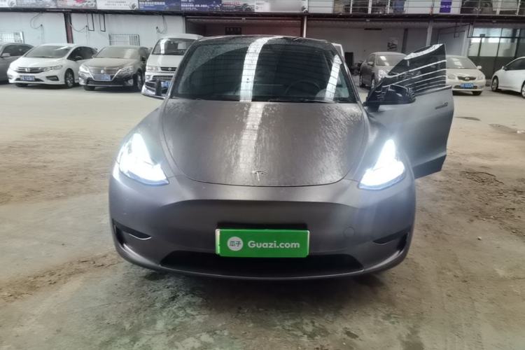 Used Tesla Model Y 2022 Rear-Wheel-Drive Version Front