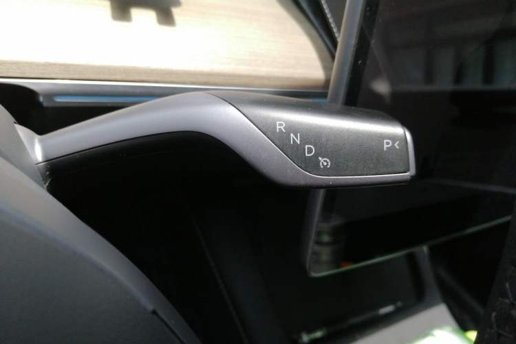 Used Tesla Model Y 2022 Rear-Wheel-Drive Version Gear Lever