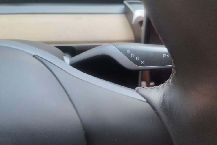 Used Tesla Model Y 2022 Performance High-Performance All-Wheel-Drive Version Gear Lever