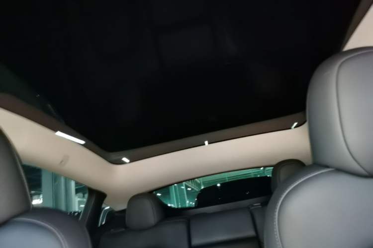 Used Tesla Model Y 2022 Revised Version Rear-Wheel Drive Headliner