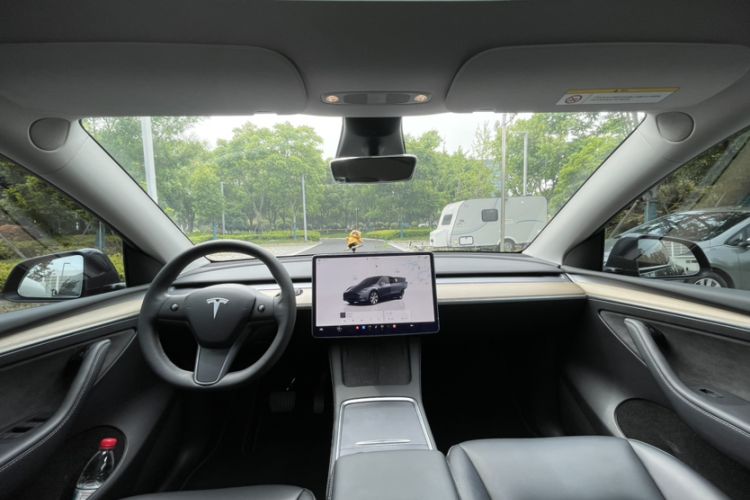 Used Tesla Model Y 2022 Revised Version Rear-Wheel Drive Interior 1