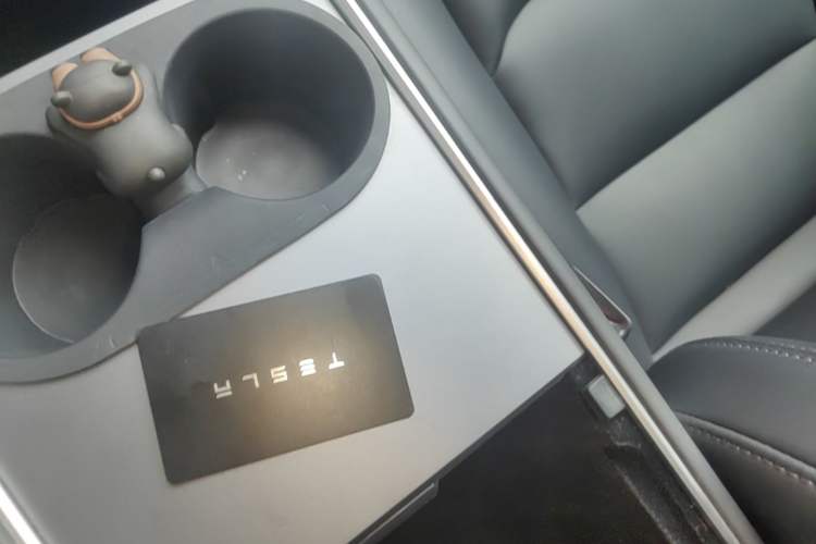 Used Tesla Model Y 2022 Revised Version Rear-Wheel Drive Interior 1
